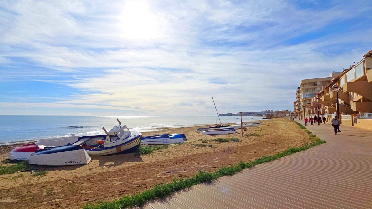 Resale - Apartment - La Mata