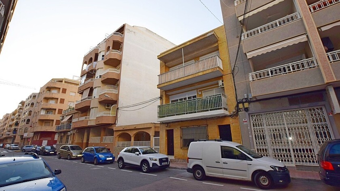 Odsprzedaż - Apartment - Torrevieja