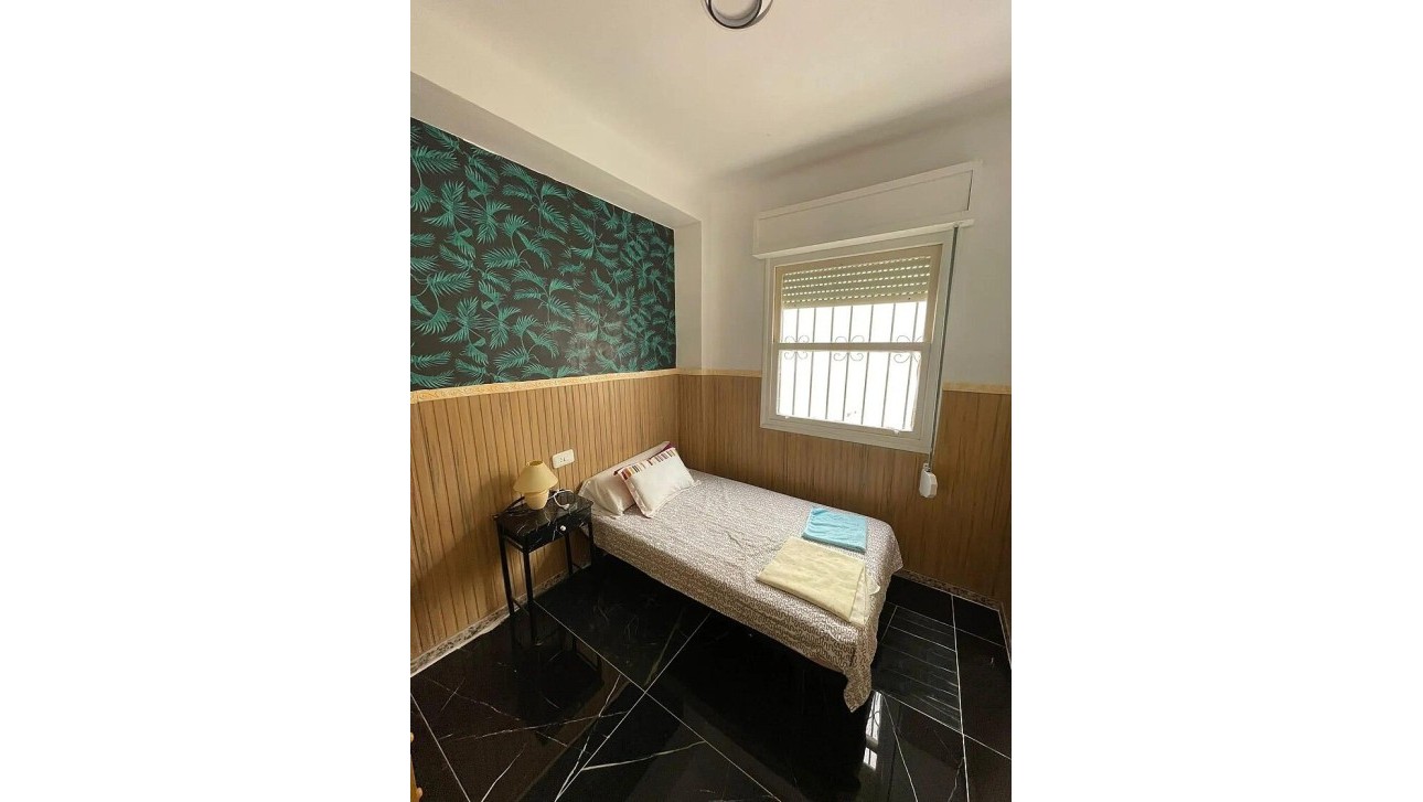 Odsprzedaż - Apartment - Torrevieja