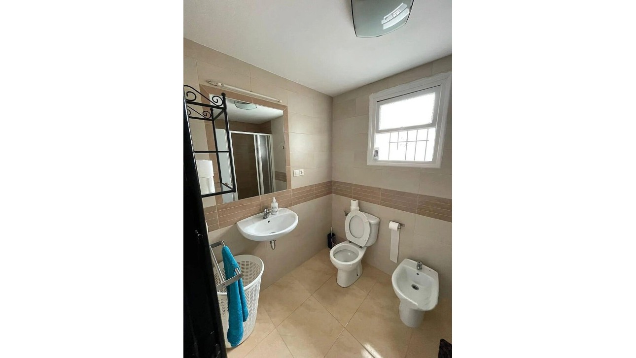 Odsprzedaż - Apartment - Torrevieja