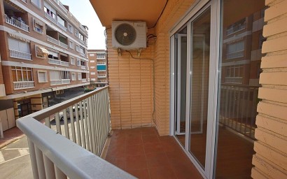 Resale - Apartment - Torrevieja - Playa del Acequión