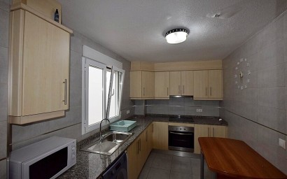 Resale - Apartment - Torrevieja - Playa del Acequión