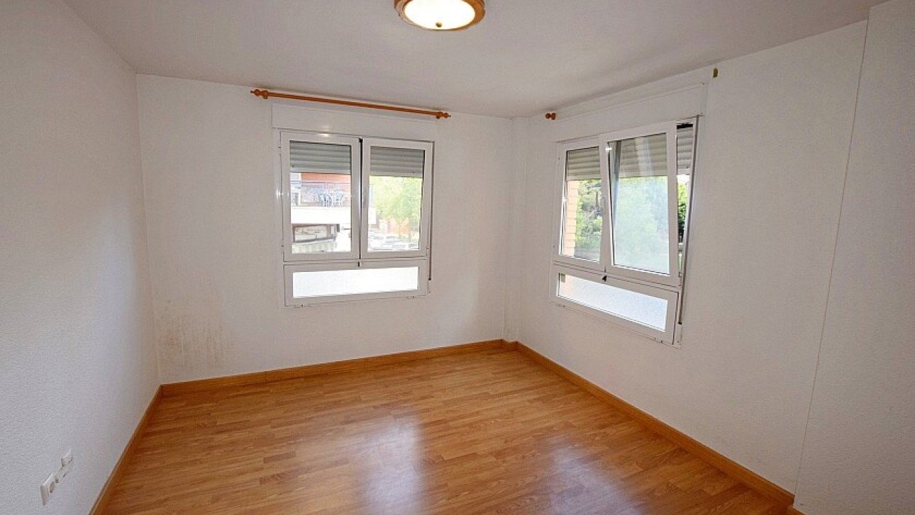 Resale - Apartment - Torrevieja - Playa del Acequión