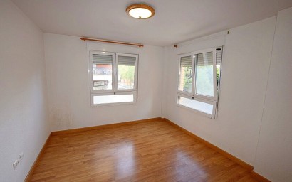 Resale - Apartment - Torrevieja - Playa del Acequión