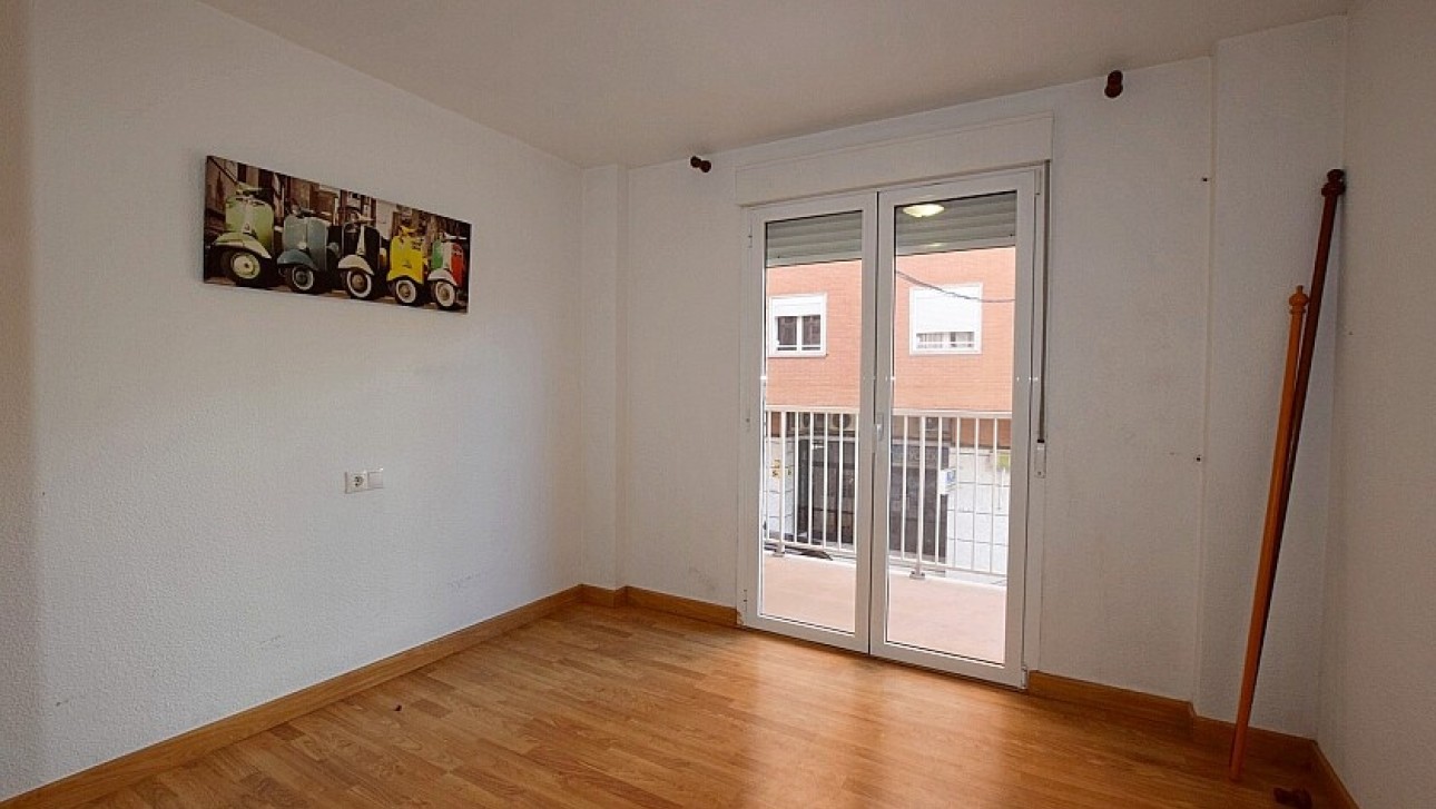 Resale - Apartment - Torrevieja - Playa del Acequión