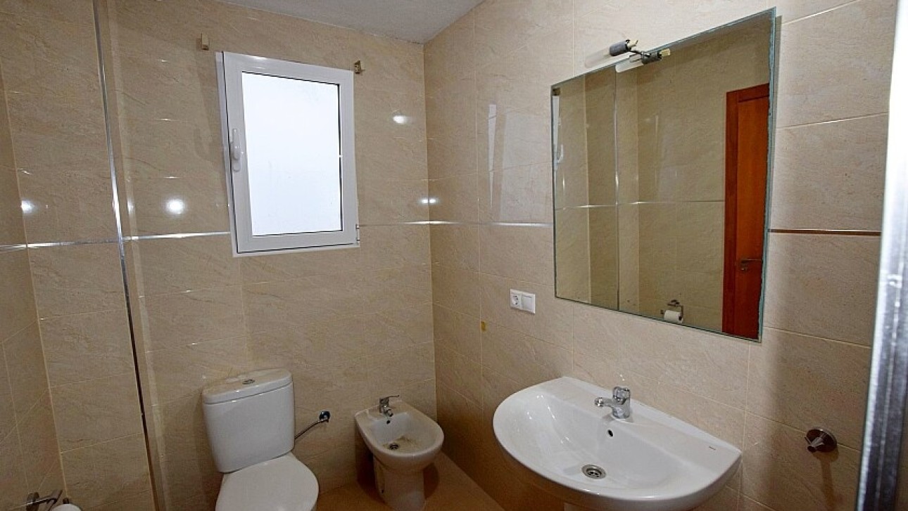 Resale - Apartment - Torrevieja - Playa del Acequión