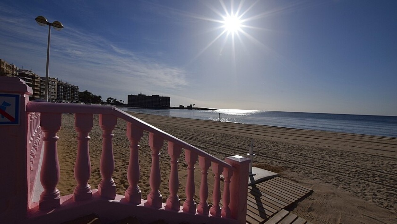 Resale - Apartment - Torrevieja - Playa de los Locos