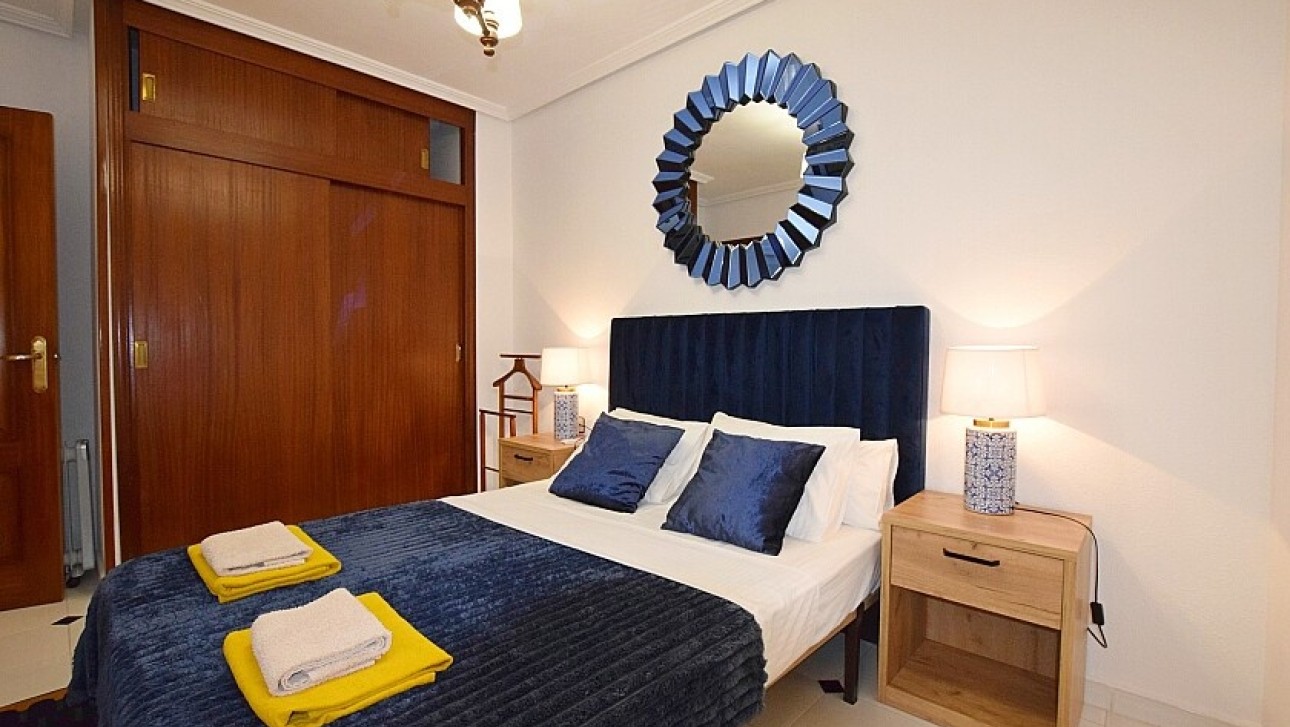 Resale - Apartment - Torrevieja - Playa de los Locos