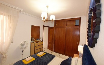 Resale - Apartment - Torrevieja - Playa de los Locos
