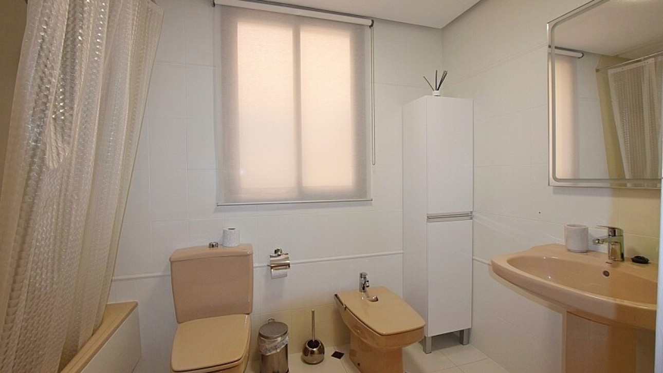 Resale - Apartment - Torrevieja - Playa de los Locos