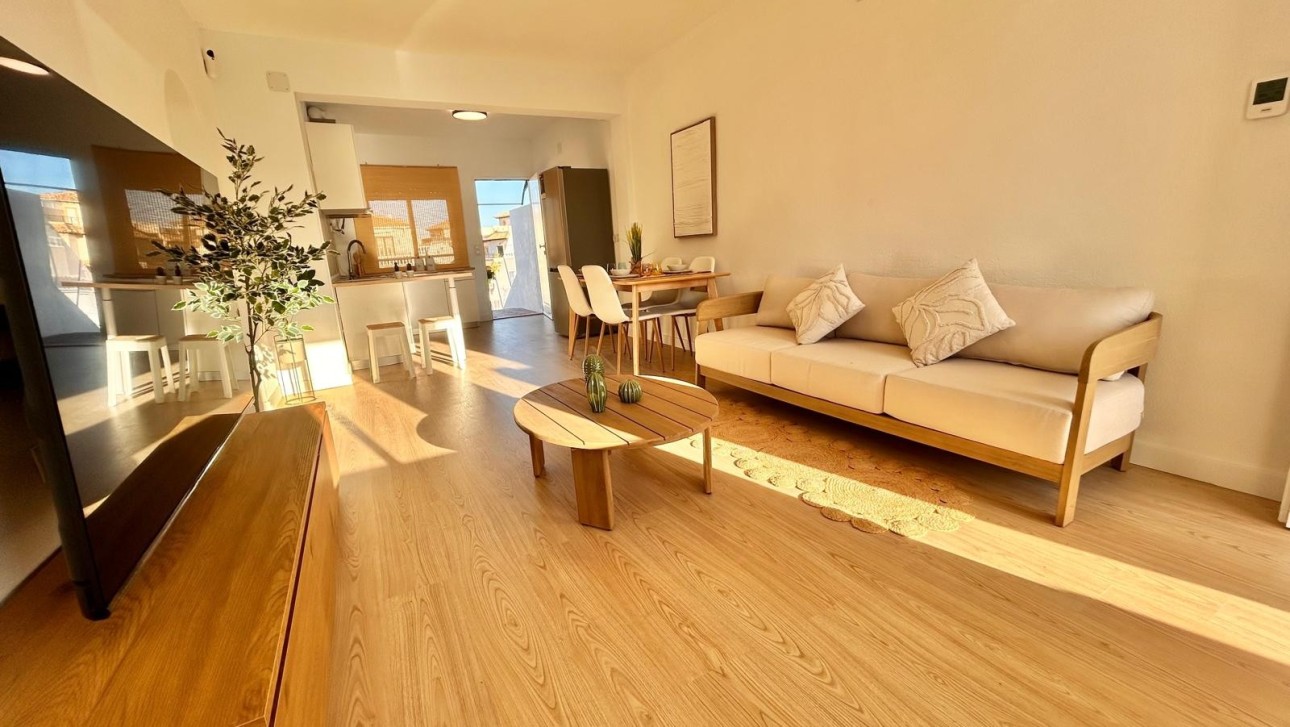 Resale - Apartment - Orihuela Costa - La Regia