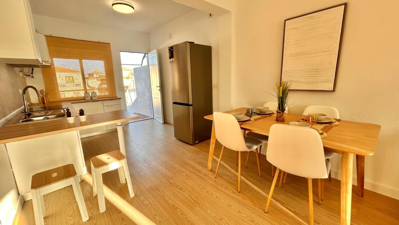 Resale - Apartment - Orihuela Costa - La Regia