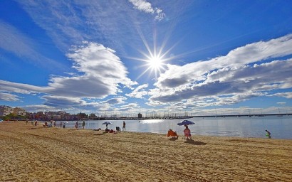 Resale - Apartment - Torrevieja - Playa del Acequión