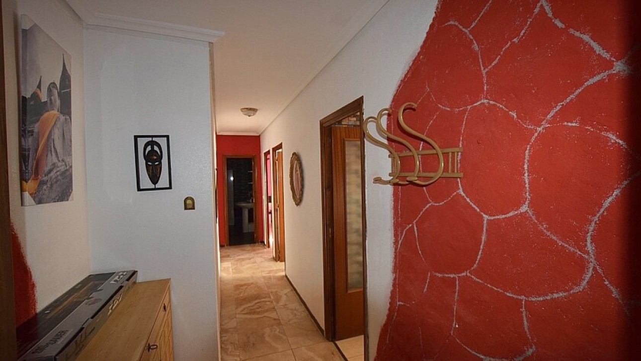 Resale - Apartment - Torrevieja - Playa del Acequión