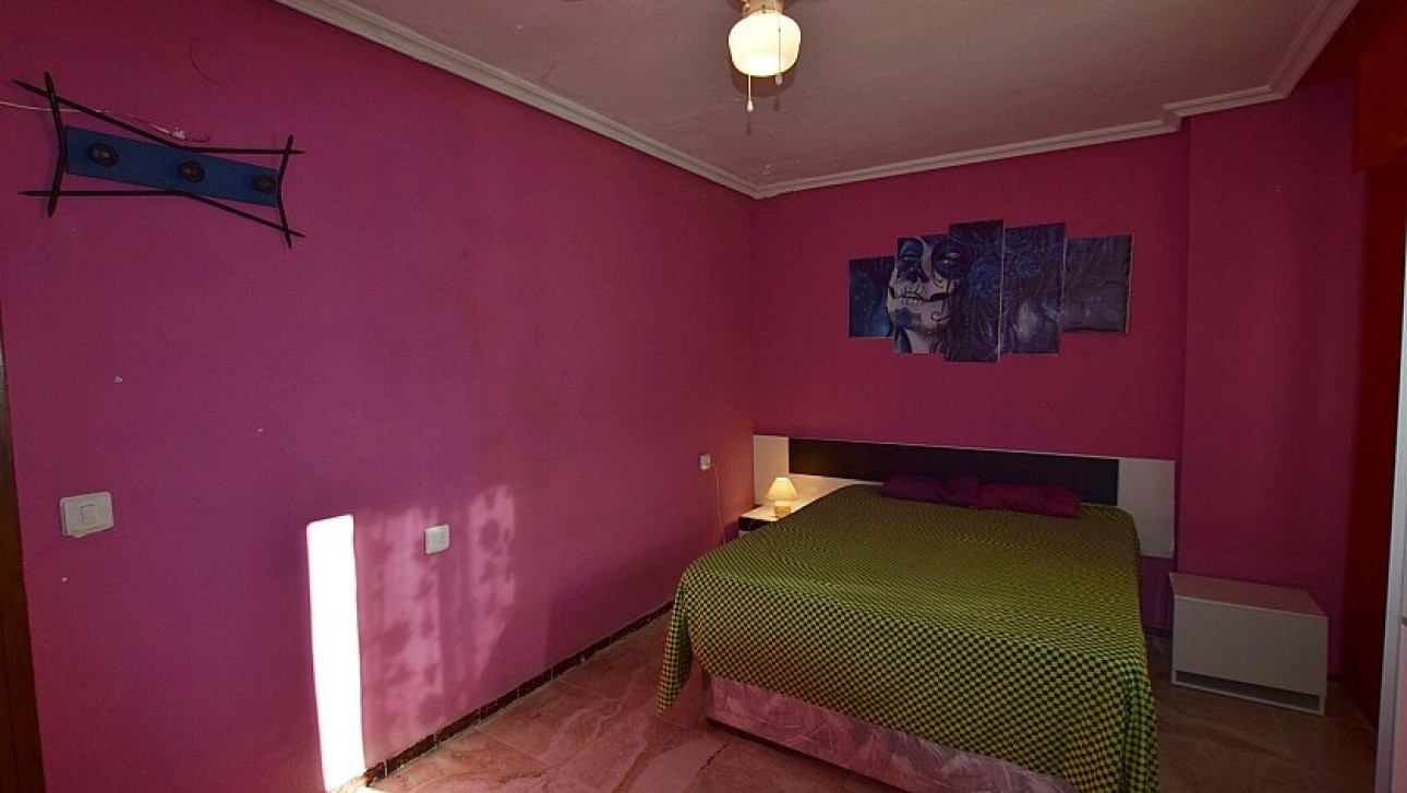 Resale - Apartment - Torrevieja - Playa del Acequión