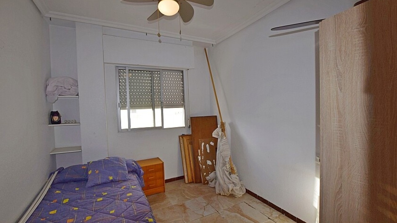 Resale - Apartment - Torrevieja - Playa del Acequión