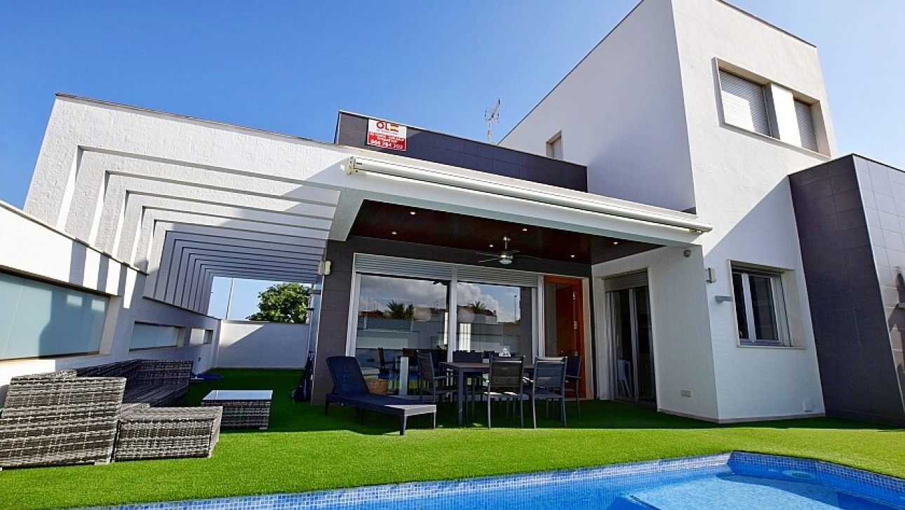 Resale - Villa - Orihuela Costa - Mil Palmeras