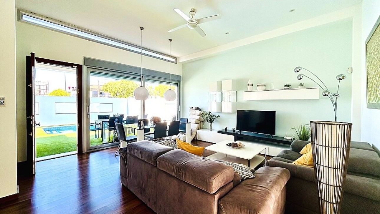 Resale - Villa - Orihuela Costa - Mil Palmeras