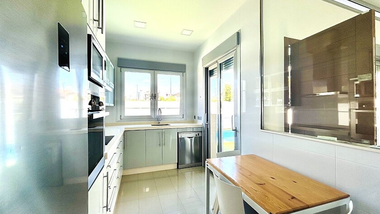 Resale - Villa - Orihuela Costa - Mil Palmeras