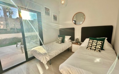 Resale - Apartment - Orihuela Costa - Villamartin area