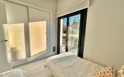 Resale - Apartment - Orihuela Costa - Villamartin area