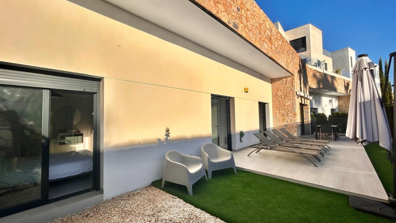 Resale - Apartment - Orihuela Costa - Villamartin area