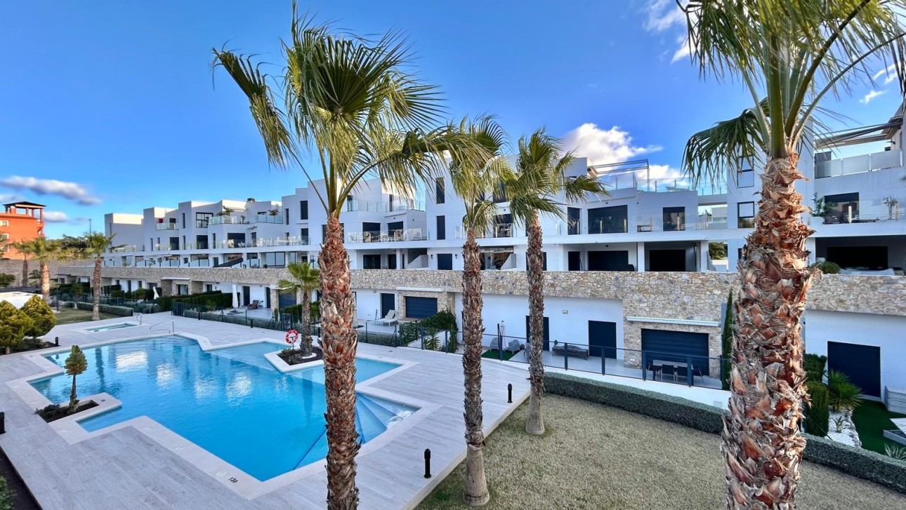 Resale - Apartment - Orihuela Costa - Villamartin area