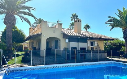 Resale - Villa - Orihuela Costa - Cabo Roig