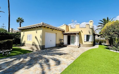Resale - Villa - Orihuela Costa - Cabo Roig