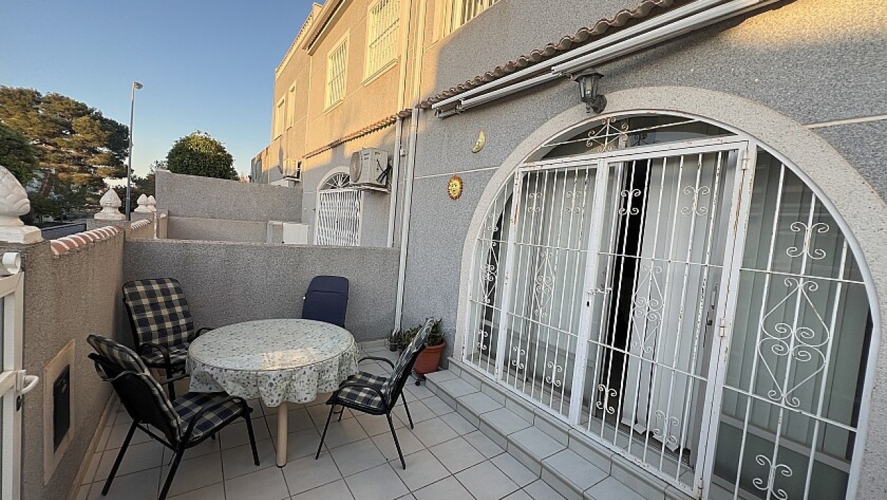 Resale - Townhouse - Torrevieja - La Siesta