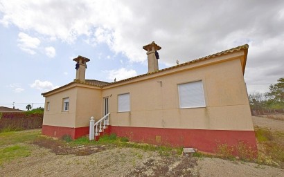 Odsprzedaż - Country house - Dolores