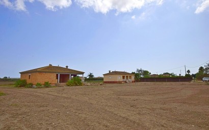 Odsprzedaż - Country house - Dolores