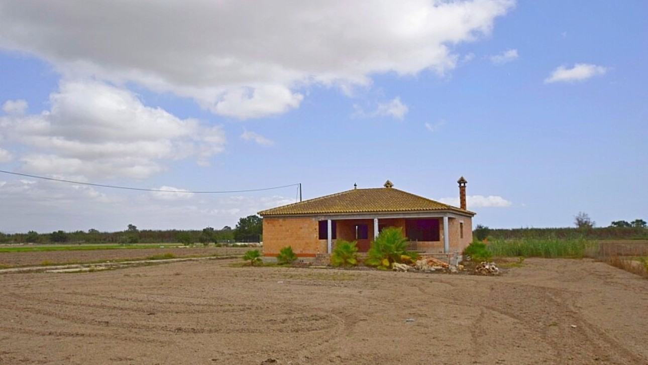 Odsprzedaż - Country house - Dolores