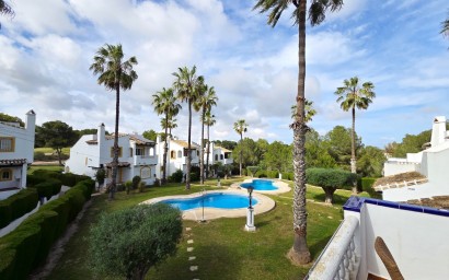 Resale - Villa - Villamartin
