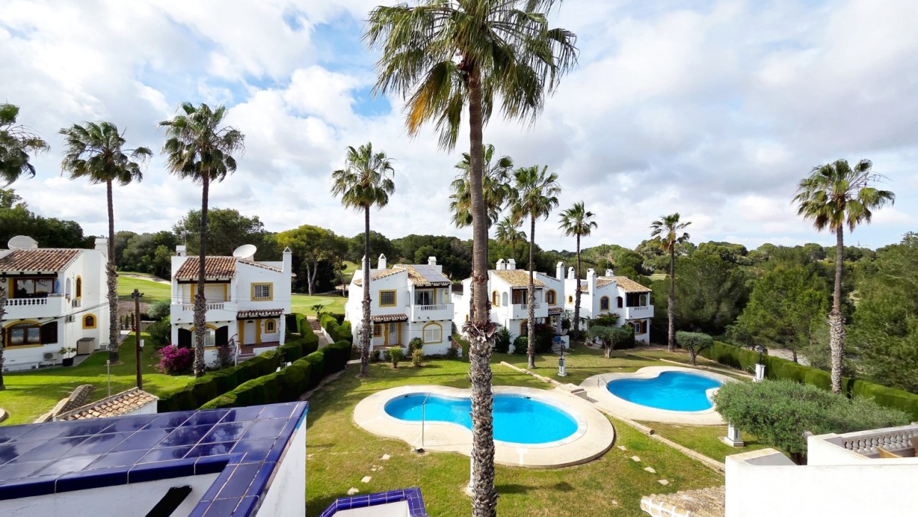 Resale - Villa - Villamartin