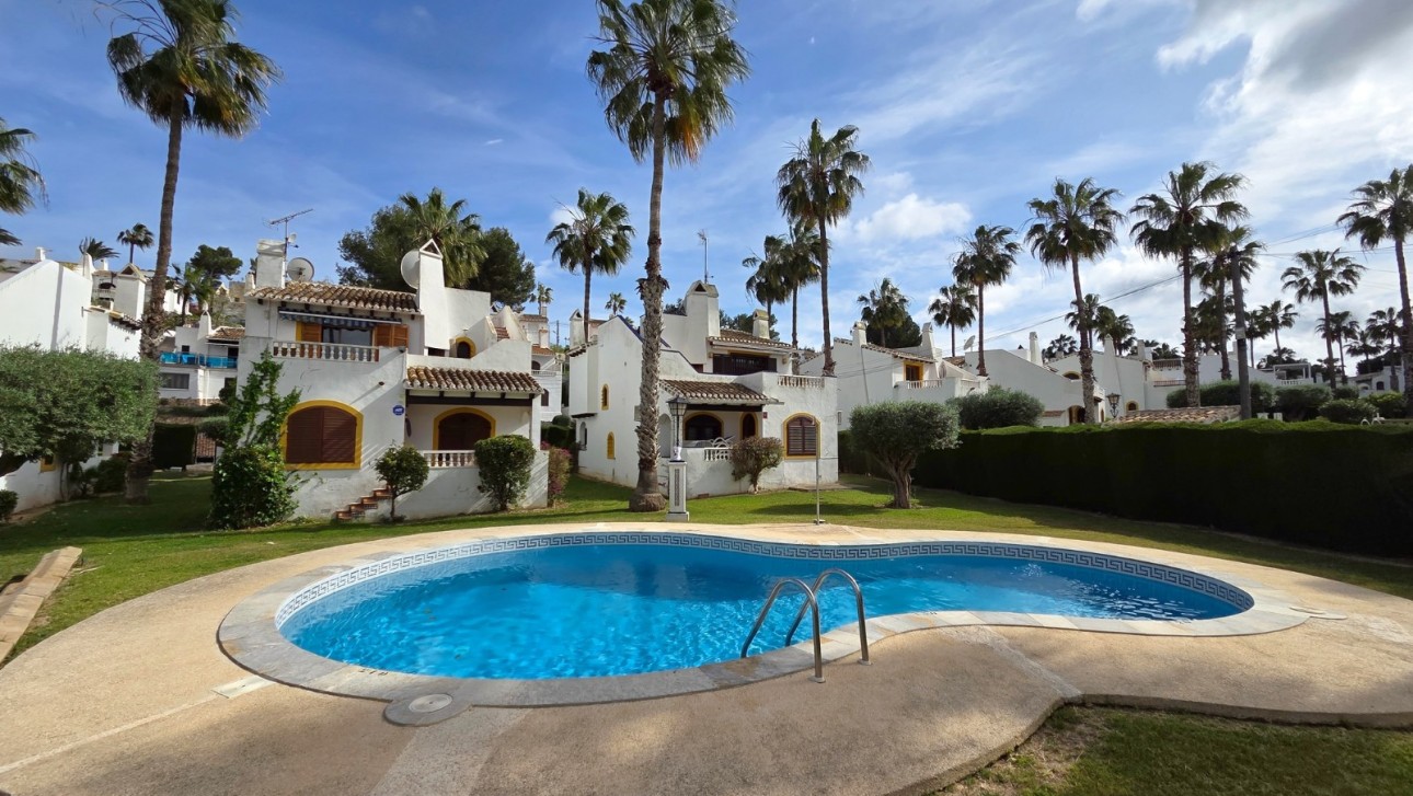Resale - Villa - Villamartin