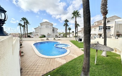 Resale - Semidetached villa - Orihuela Costa - Las Filipinas
