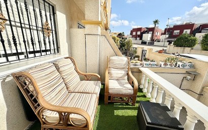 Resale - Semidetached villa - Orihuela Costa - Las Filipinas