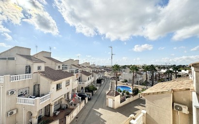 Resale - Semidetached villa - Orihuela Costa - Las Filipinas