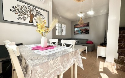 Resale - Semidetached villa - Orihuela Costa - Las Filipinas