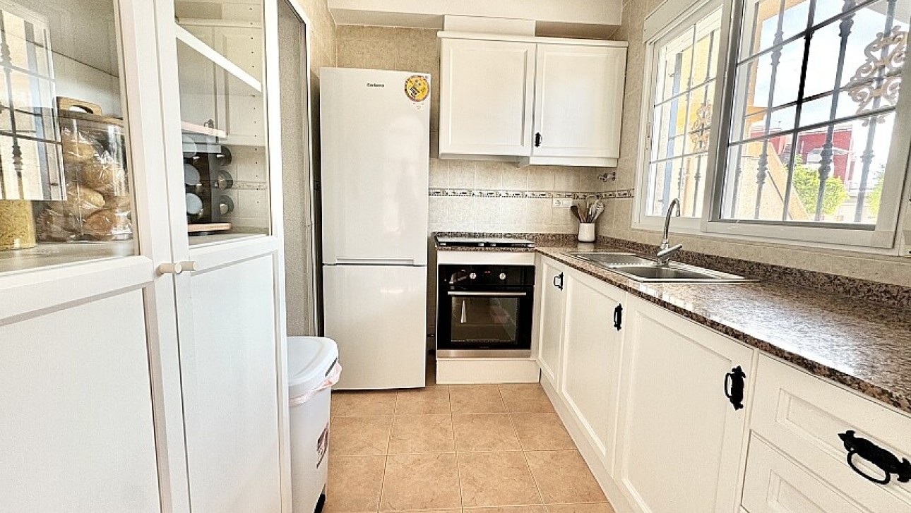 Resale - Semidetached villa - Orihuela Costa - Las Filipinas