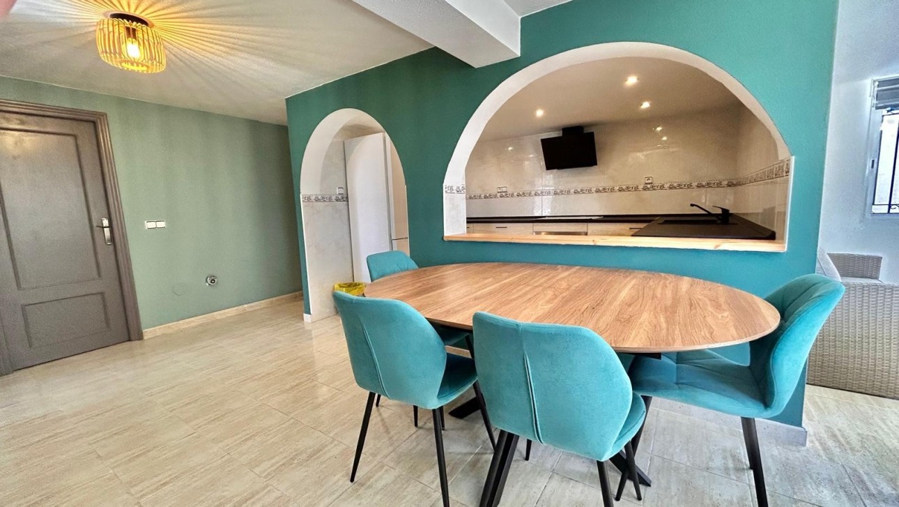 Resale - Villa - Orihuela Costa - Villamartin area