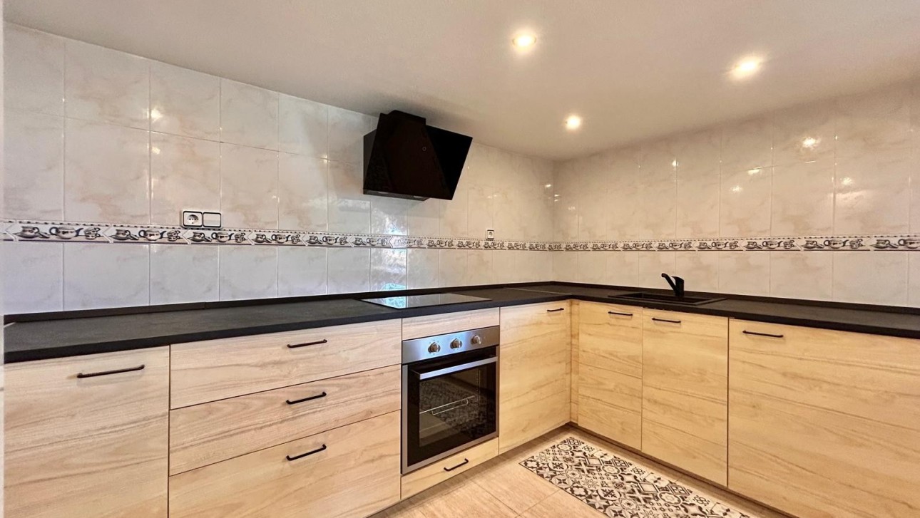 Resale - Villa - Orihuela Costa - Villamartin area