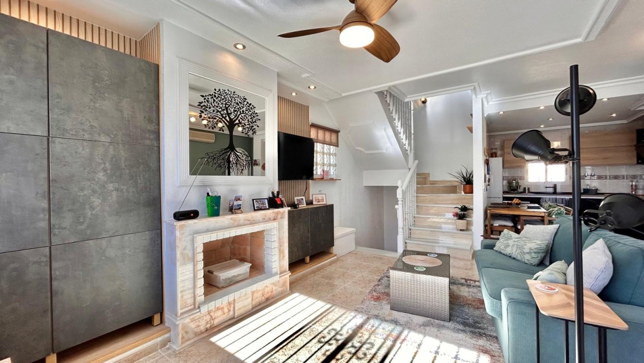 Resale - Villa - Orihuela Costa - Villamartin area