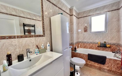 Resale - Villa - Orihuela Costa - Villamartin area