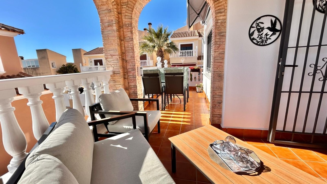 Resale - Villa - Orihuela Costa - Villamartin area