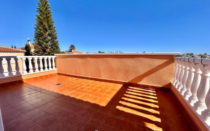 Resale - Villa - Orihuela Costa - Villamartin area