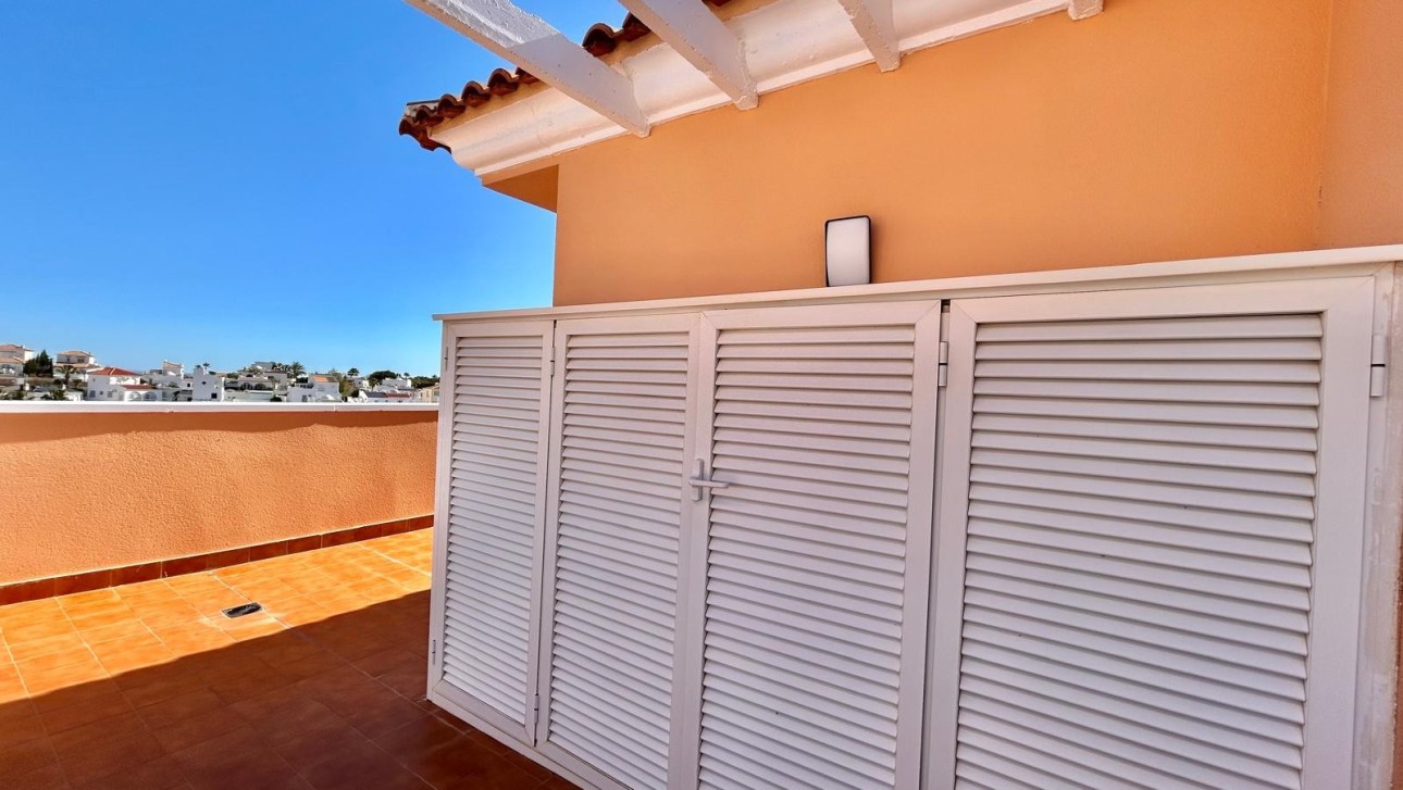 Resale - Villa - Orihuela Costa - Villamartin area