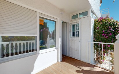 Resale - Apartment - Orihuela Costa - Villamartín