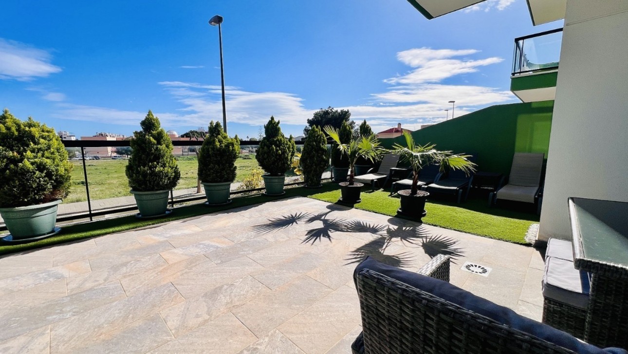 Herverkoop - Apartment - Mil Palmeras